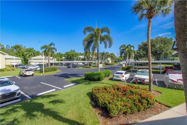 $3,200 | 28280 Pine Haven Way, Unit 93, Bonita Springs, FL 34135