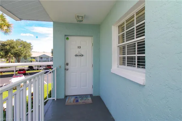 $3,200 | 28280 Pine Haven Way, Unit 93, Bonita Springs, FL 34135