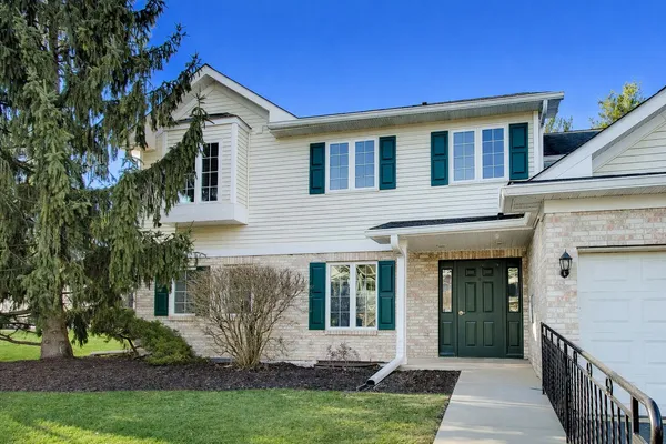 $379,000 | 91 Potawatomi Road, Unit C, Williams Bay, WI 53191