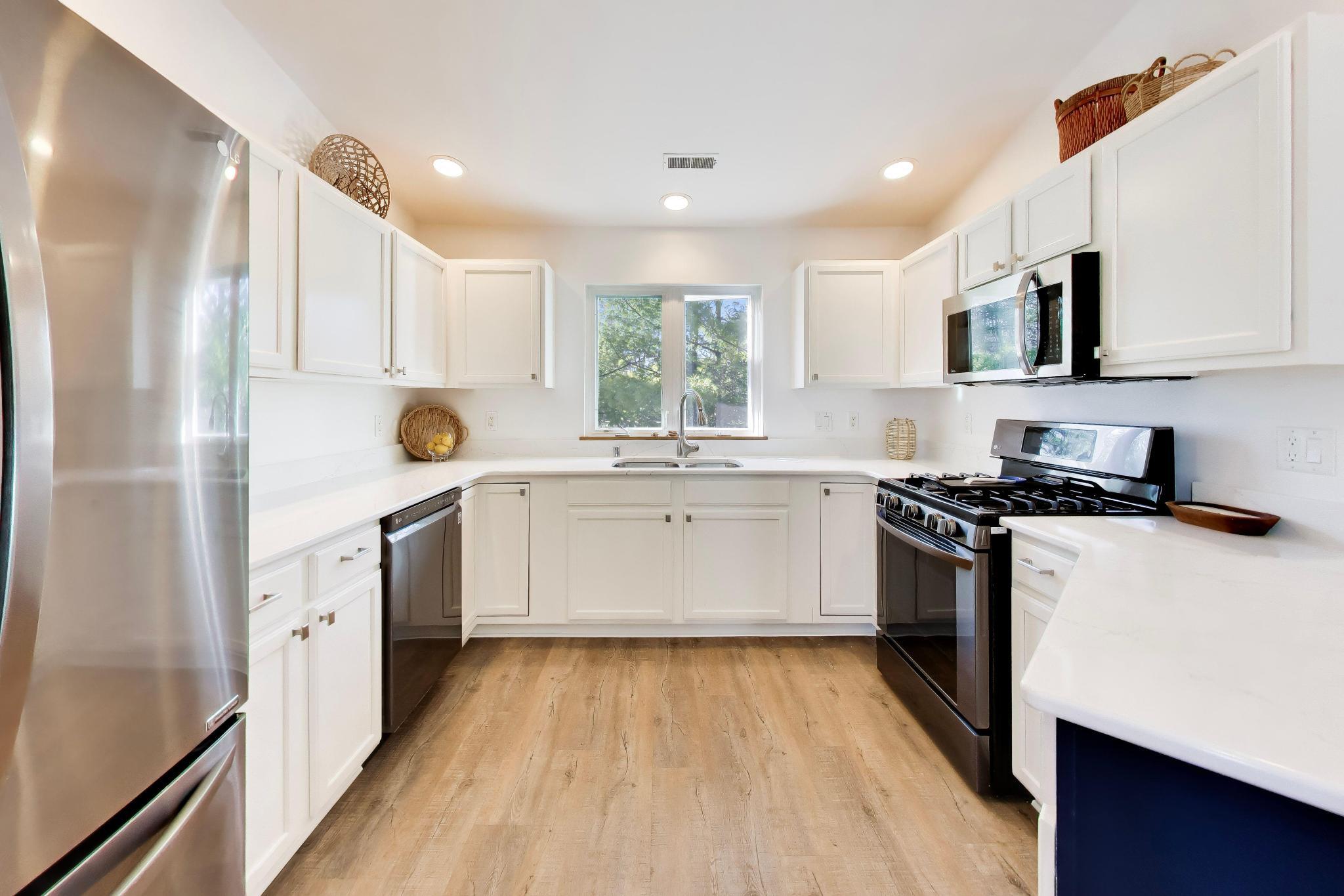 91 Potawatomi Road, Unit C Williams Bay, WI 53191 - Photo 12 of 35 aq_0036