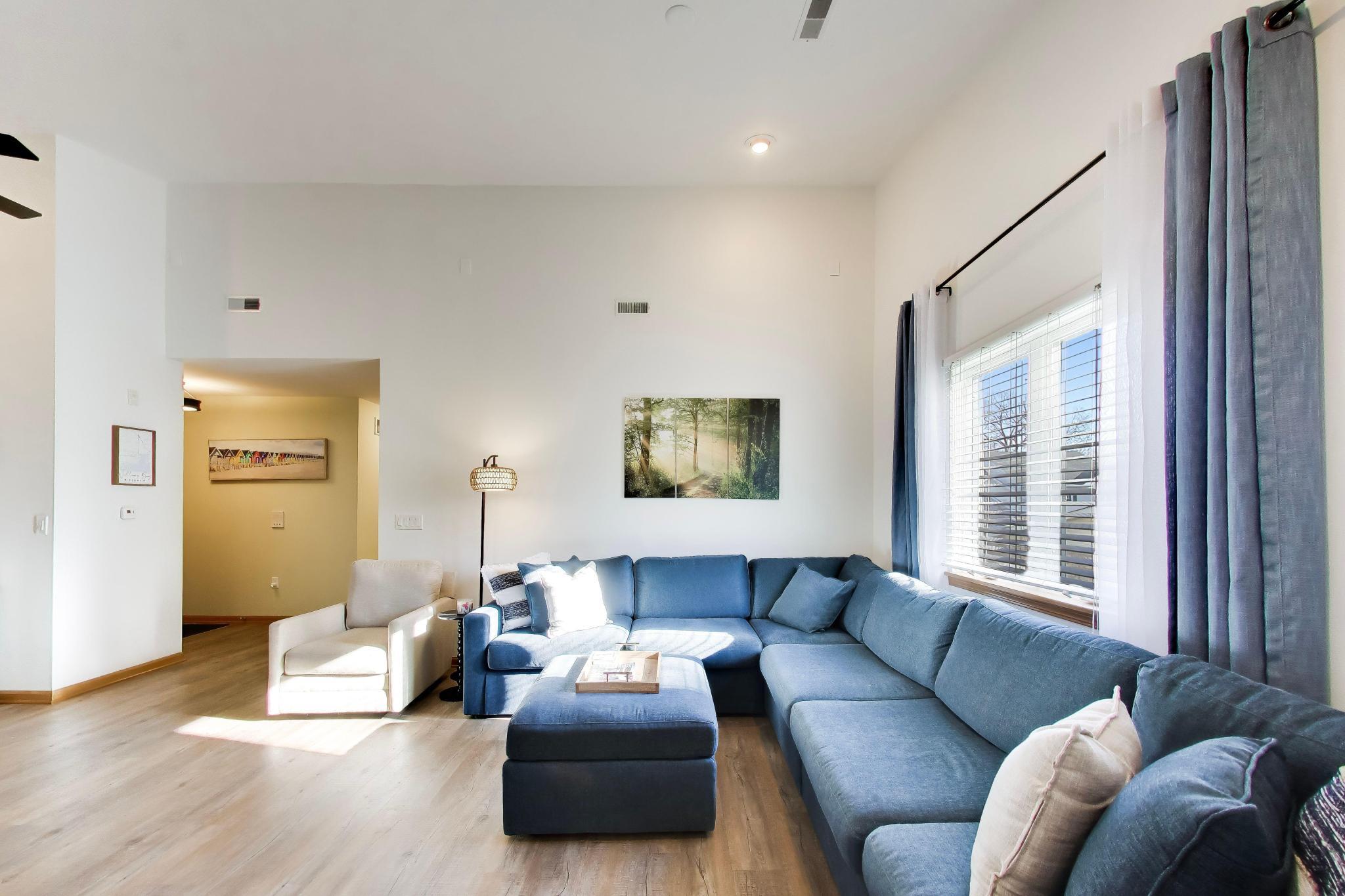 91 Potawatomi Road, Unit C4 Williams Bay, WI 53191 - Photo 5 of 29 ak_0035