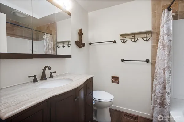 $590,000 | 10304 63rd Ave Court East, Puyallup, WA 98373