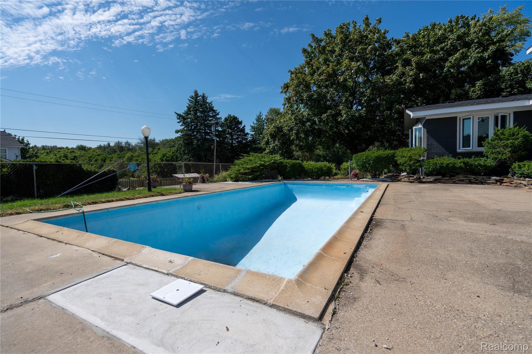 5126 Merritt Road Ypsilanti, MI 48197 - Photo 5 of 34 MerrittRoad-39.jpg