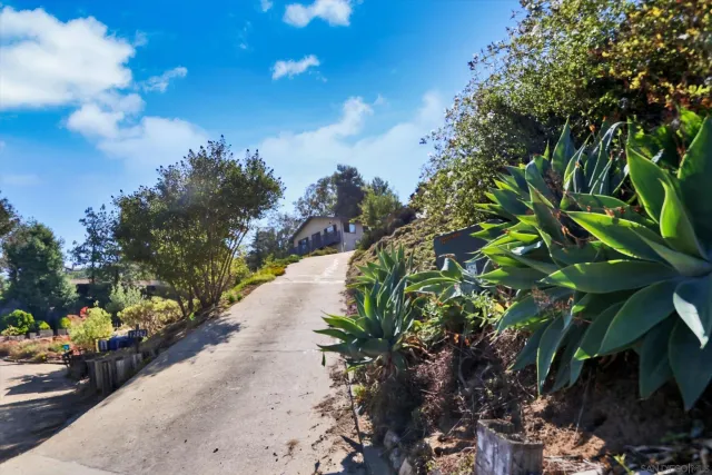 $799,000 | 12063 Gay Rio Way, Lakeside, CA 92040