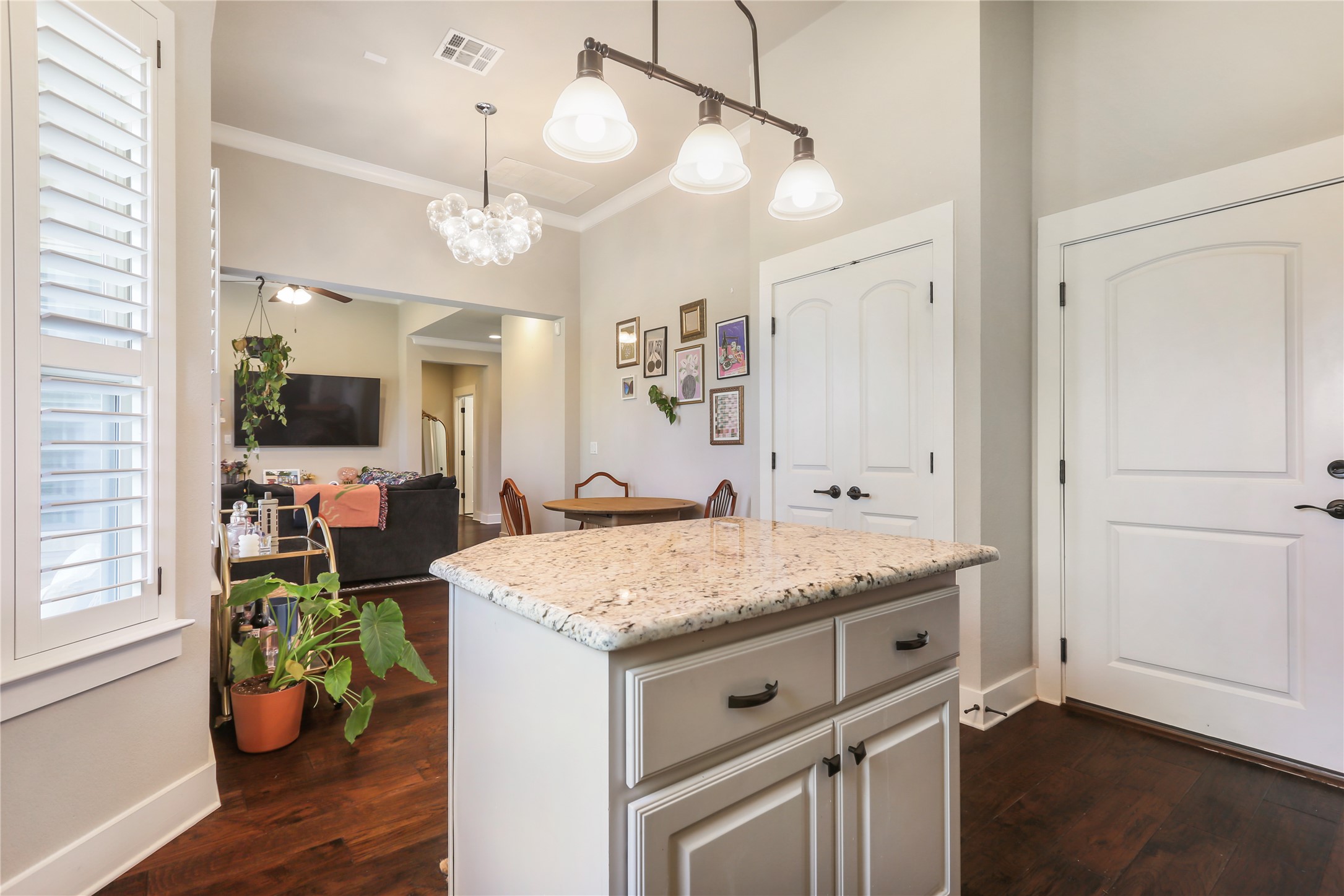 9407 McKnight Loop, Unit 9 Austin, TX 78717 - Photo 7 of 40