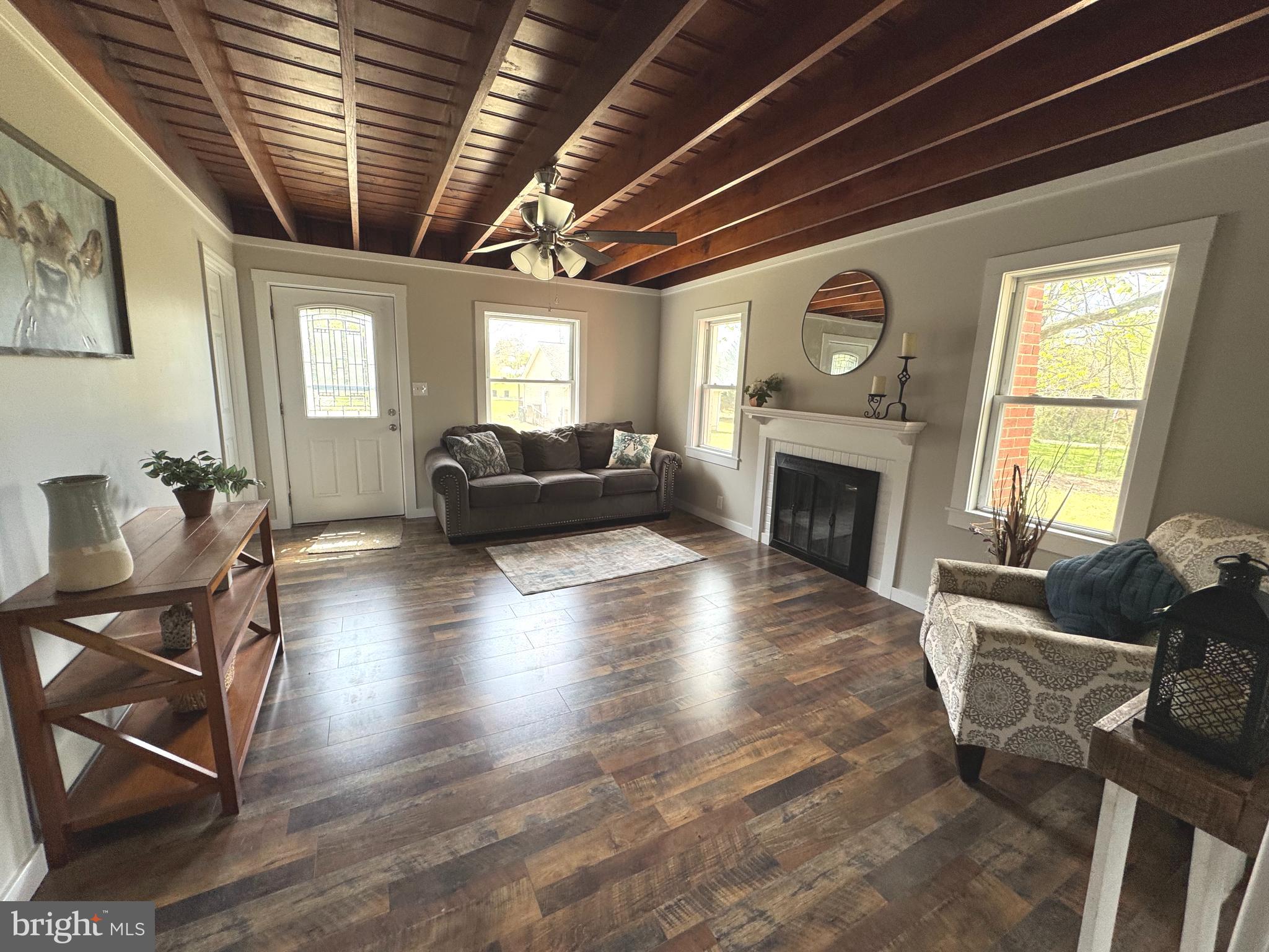 115 Boyce Mill Road Greensboro, MD 21639 - Photo 7 of 29 Electric Fireplace