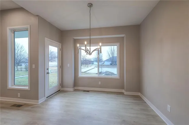 $364,900 | 107 Carriage Meadows Trail, Peculiar, MO 64078