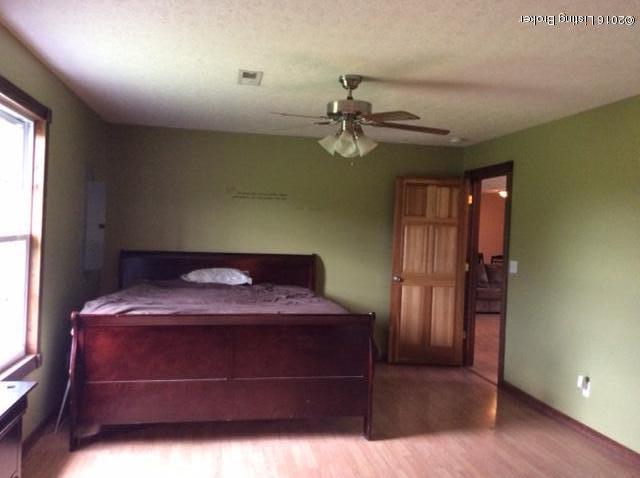 1001 Spencer Hamilton Road Loretto, KY 40037 - Photo 10 of 17 Spencer Hamilton-Master Bedroom