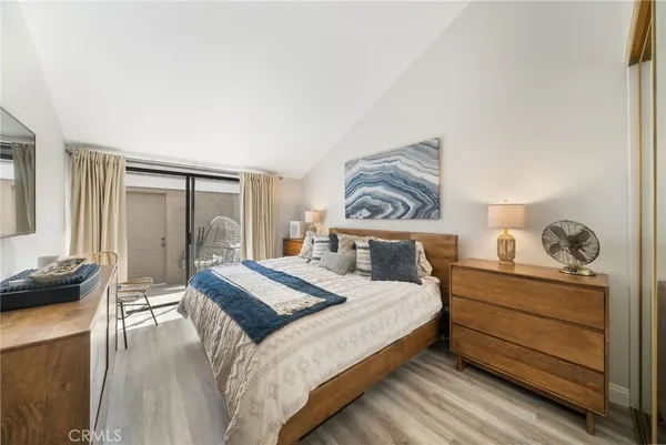 $899,999 | 15 Big Dipper Court, Unit 24, Newport Beach, CA 92663
