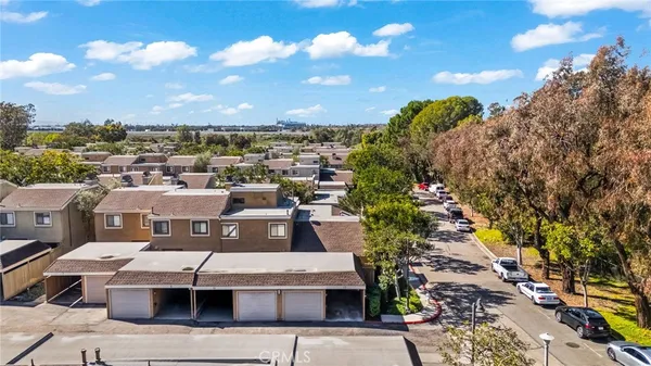$899,999 | 15 Big Dipper Court, Unit 24, Newport Beach, CA 92663