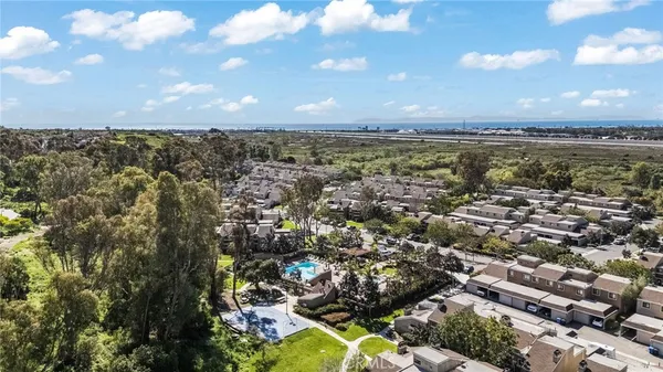 $899,999 | 15 Big Dipper Court, Unit 24, Newport Beach, CA 92663