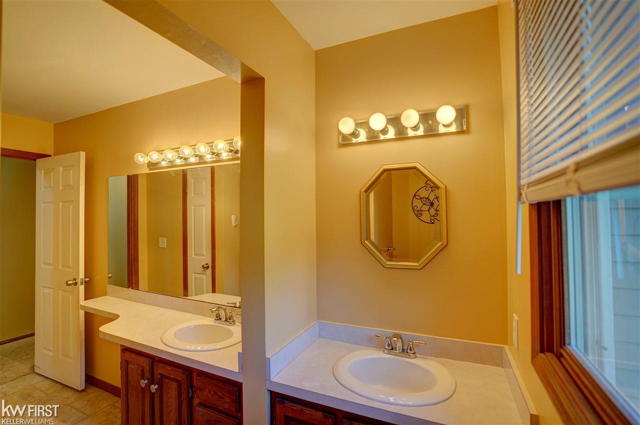 3167 North Oak Road Davison, MI 48423 - Photo 33 of 55