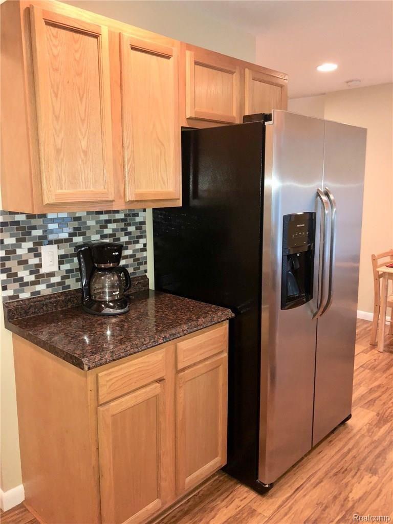 2222 Reid Road Flint, MI 48507 - Photo 6 of 22 image9.jpeg