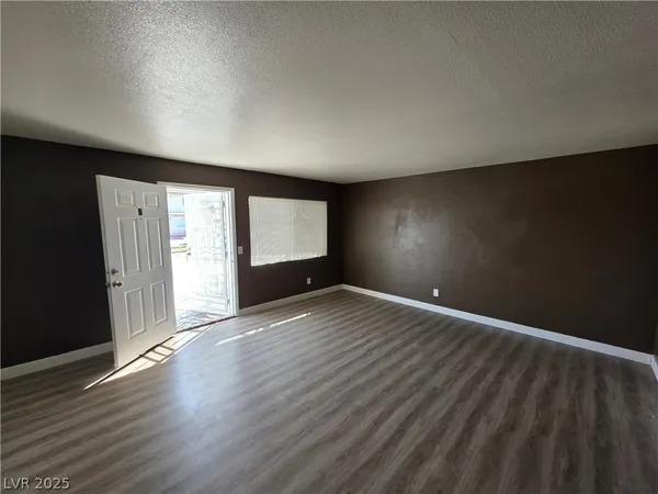 $850 | 5165 East Glendale Avenue, Unit B, Las Vegas, NV 89156