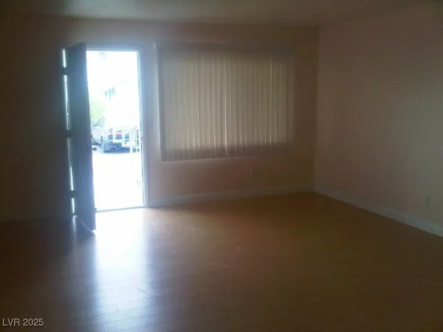 $850 | 5165 East Glendale Avenue, Unit B, Las Vegas, NV 89156