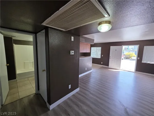 $850 | 5165 East Glendale Avenue, Unit B, Las Vegas, NV 89156