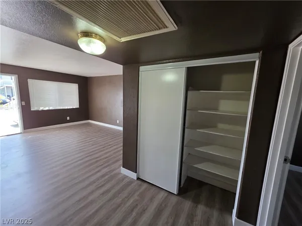 $850 | 5165 East Glendale Avenue, Unit B, Las Vegas, NV 89156