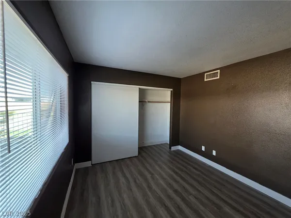 $850 | 5165 East Glendale Avenue, Unit B, Las Vegas, NV 89156