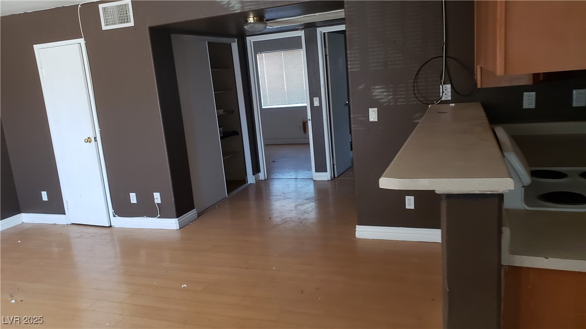 5165 East Glendale Avenue, Unit B Las Vegas, NV 89156 - Photo 6 of 19