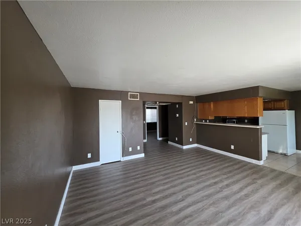 $850 | 5165 East Glendale Avenue, Unit B, Las Vegas, NV 89156