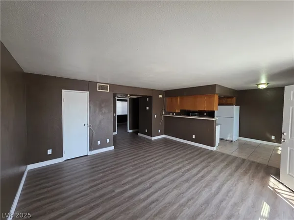 $850 | 5165 East Glendale Avenue, Unit B, Las Vegas, NV 89156