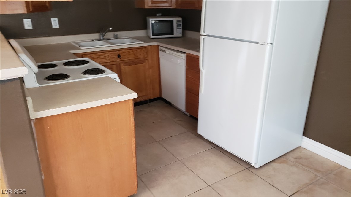 5165 East Glendale Avenue, Unit B Las Vegas, NV 89156 - Photo 9 of 19