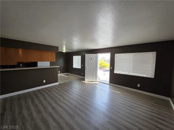 $850 | 5165 East Glendale Avenue, Unit B, Las Vegas, NV 89156