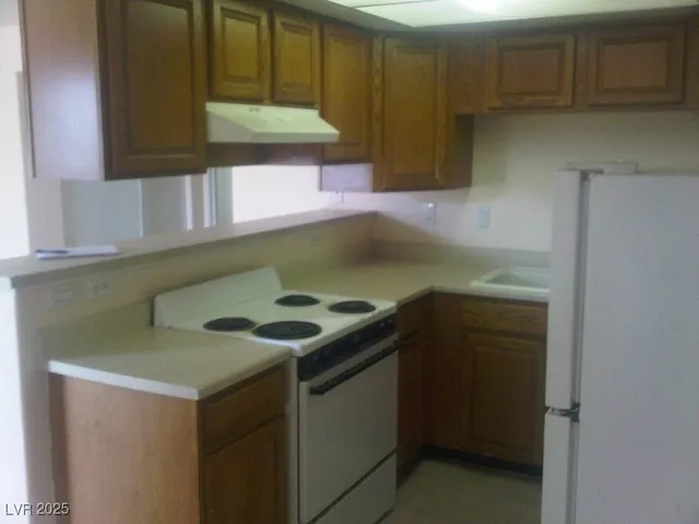 $850 | 5165 East Glendale Avenue, Unit B, Las Vegas, NV 89156