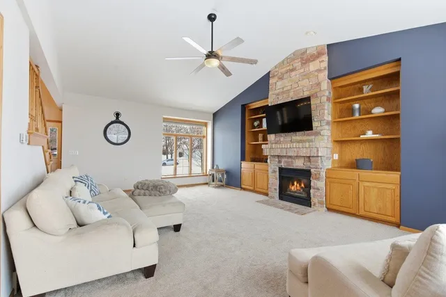 $685,000 | 925 Lexington Way, Waunakee, WI 53597
