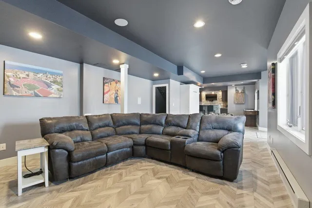 $685,000 | 925 Lexington Way, Waunakee, WI 53597