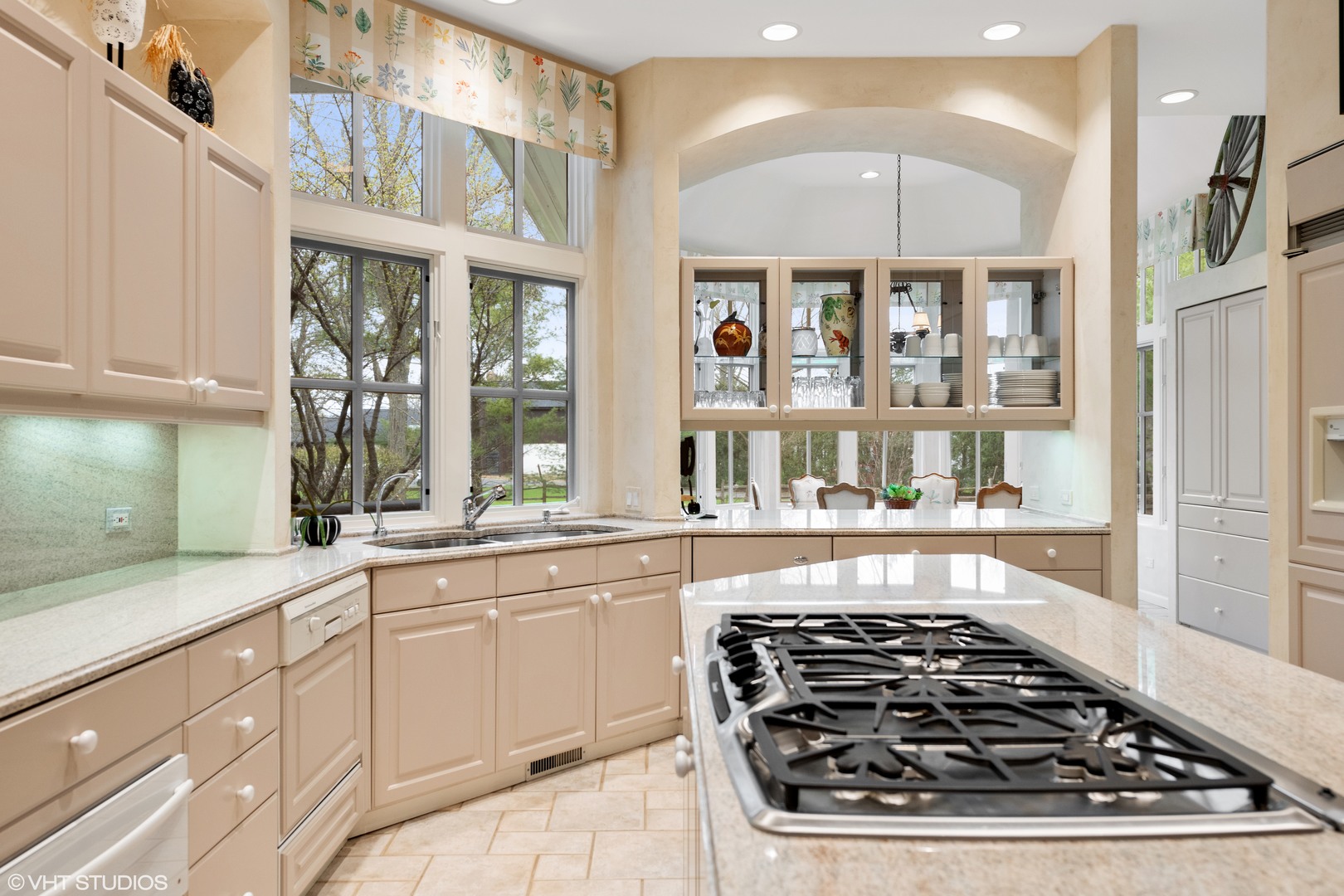 479 Lee Road Northbrook, IL 60062 - Photo 16 of 36 a kitchen with a stove and a sink