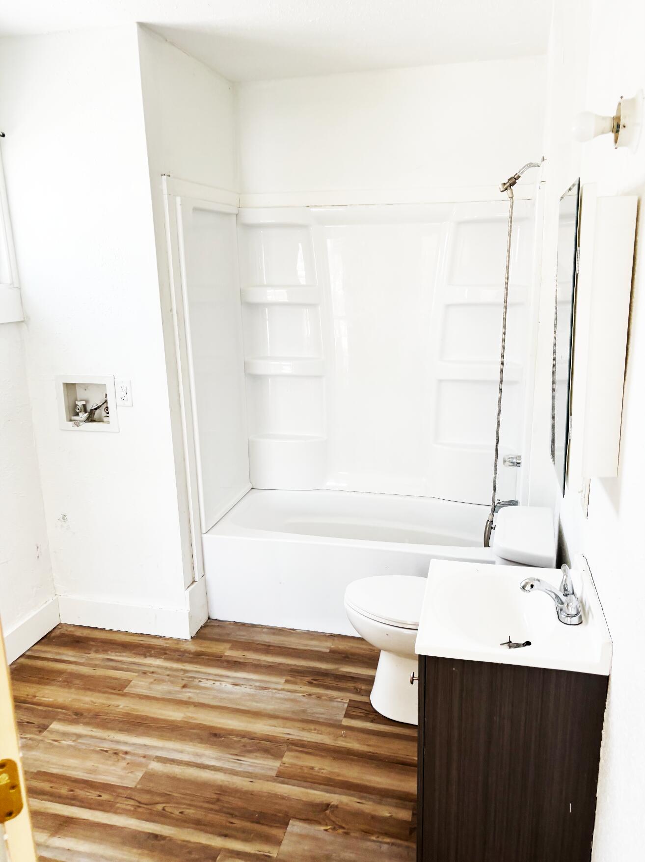 135 Mitchell Street Jackson, MI 49203 - Photo 4 of 8 Room 2