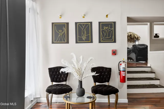 $1,190,000 | 82 North Pearl Street, Albany, NY 12210