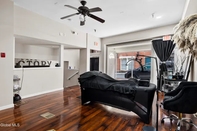 $1,190,000 | 82 North Pearl Street, Albany, NY 12210