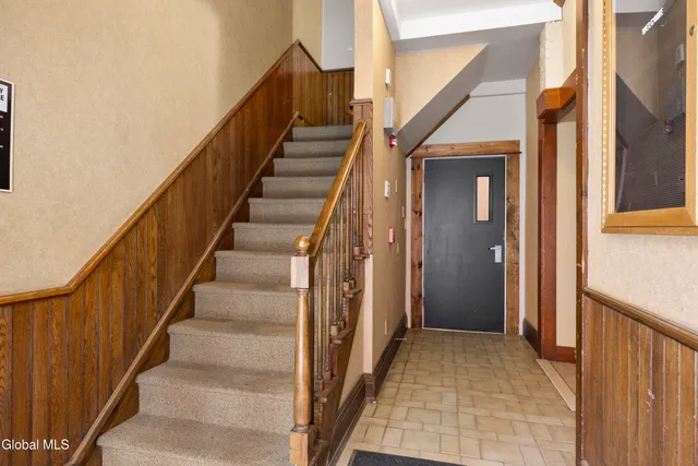 $1,190,000 | 82 North Pearl Street, Albany, NY 12210