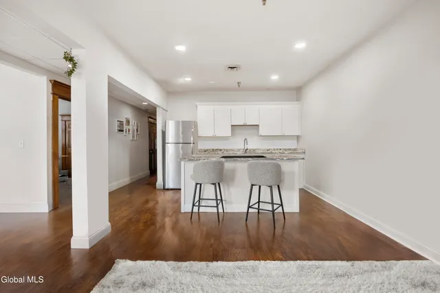 $1,190,000 | 82 North Pearl Street, Albany, NY 12210