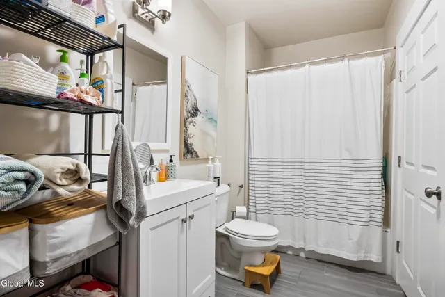 $1,190,000 | 82 North Pearl Street, Albany, NY 12210