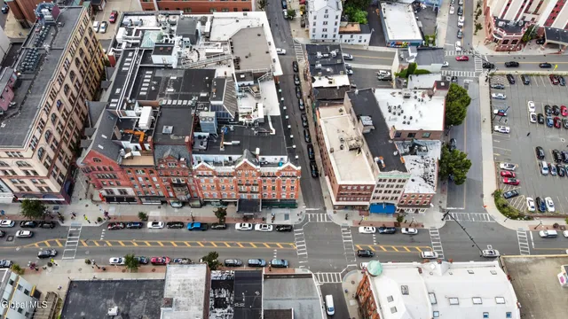 $1,190,000 | 82 North Pearl Street, Albany, NY 12210