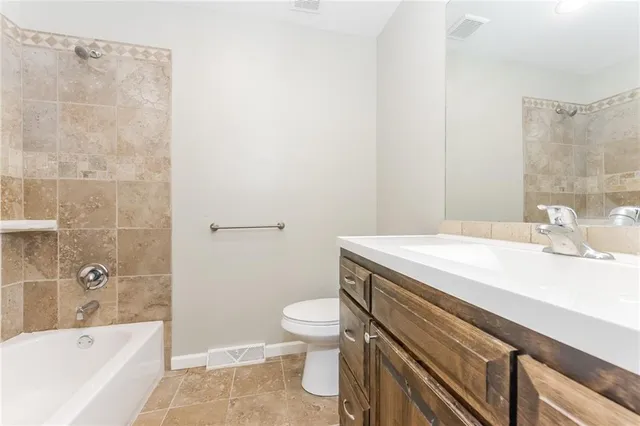 $1,970 | 415 West Cambridge Road, Belton, MO 64012