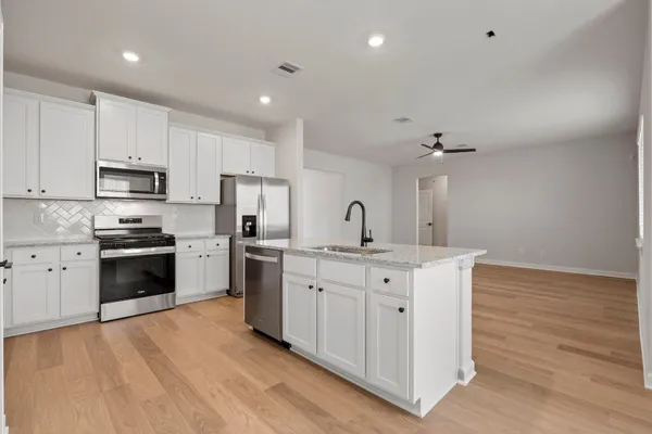 $341,900 | 13601 Gaff Rig Drive, Texas City, TX 77510