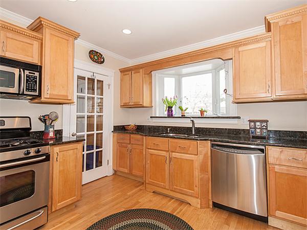 129 Hillside Road, Unit 2 Watertown, MA 02472 - Photo 15 of 28 Gallery Image 15