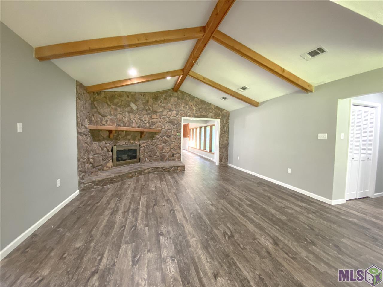 14747 Terrell Road Baton Rouge, LA 70816 - Photo 1 of 17 Livingroom