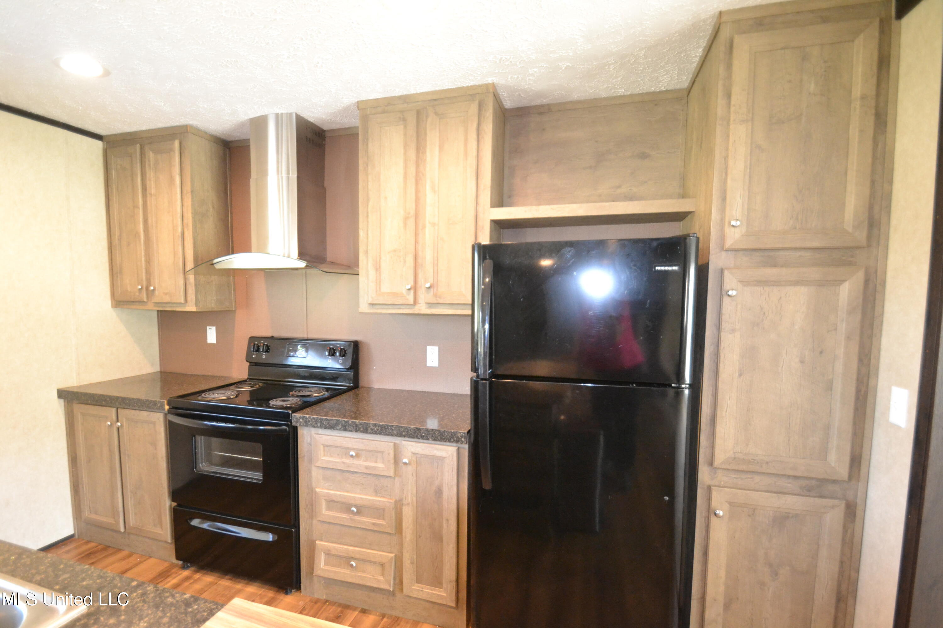 2733 B Wheeler Road Hernando, MS 38632 - Photo 5 of 27 Kitchen