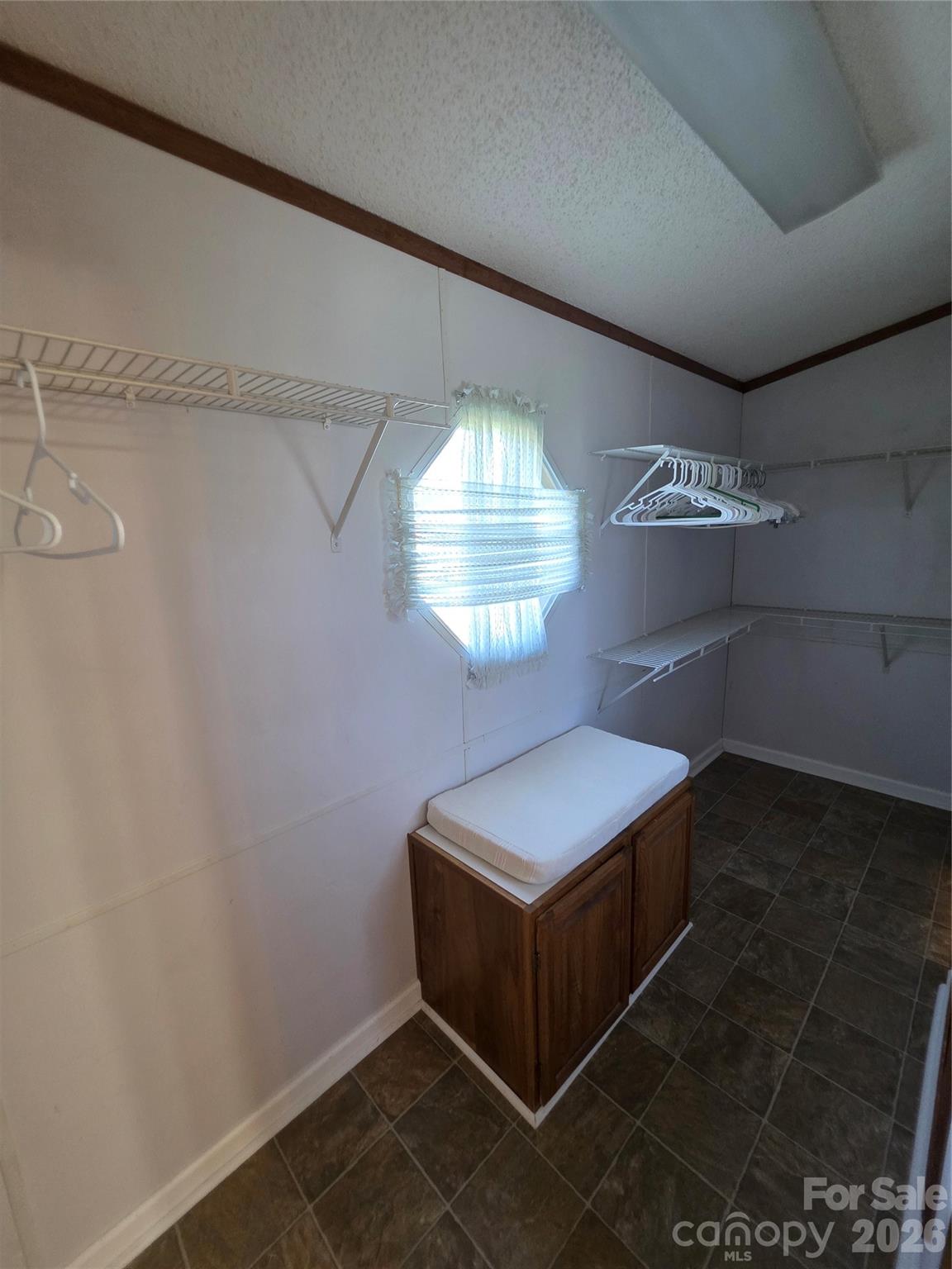 1395 Cape Hickory Road Hickory, NC 28601 - Photo 7 of 22
