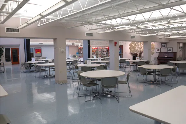 $1,152 | 3100 Devonshire Road, Cleveland, OH 44109