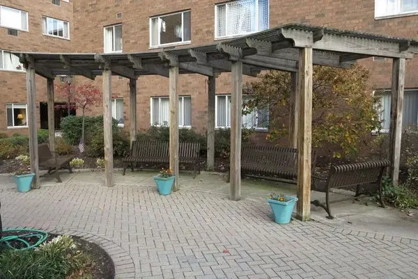 $1,152 | 3100 Devonshire Road, Cleveland, OH 44109