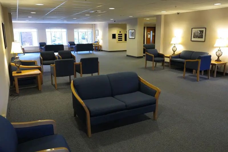 3100 Devonshire Road Cleveland, OH 44109 - Photo 5 of 11