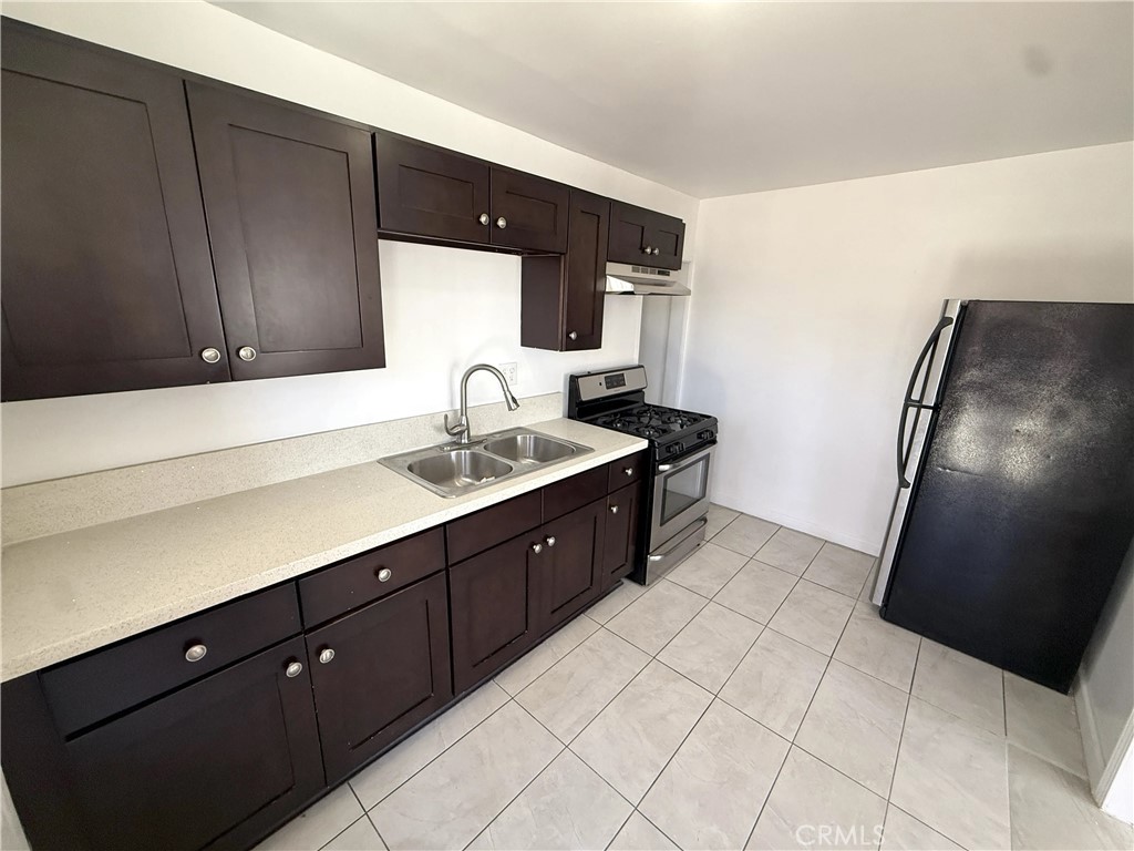 12924 Prairie Avenue, Unit A Hawthorne, CA 90250 - Photo 7 of 17