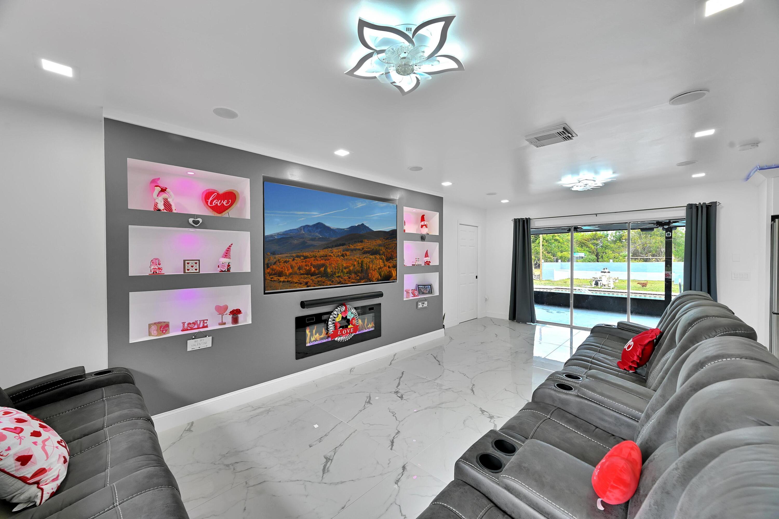 2404 Dade Road Fort Pierce, FL 34982 - Photo 12 of 61 LIVING ROOM