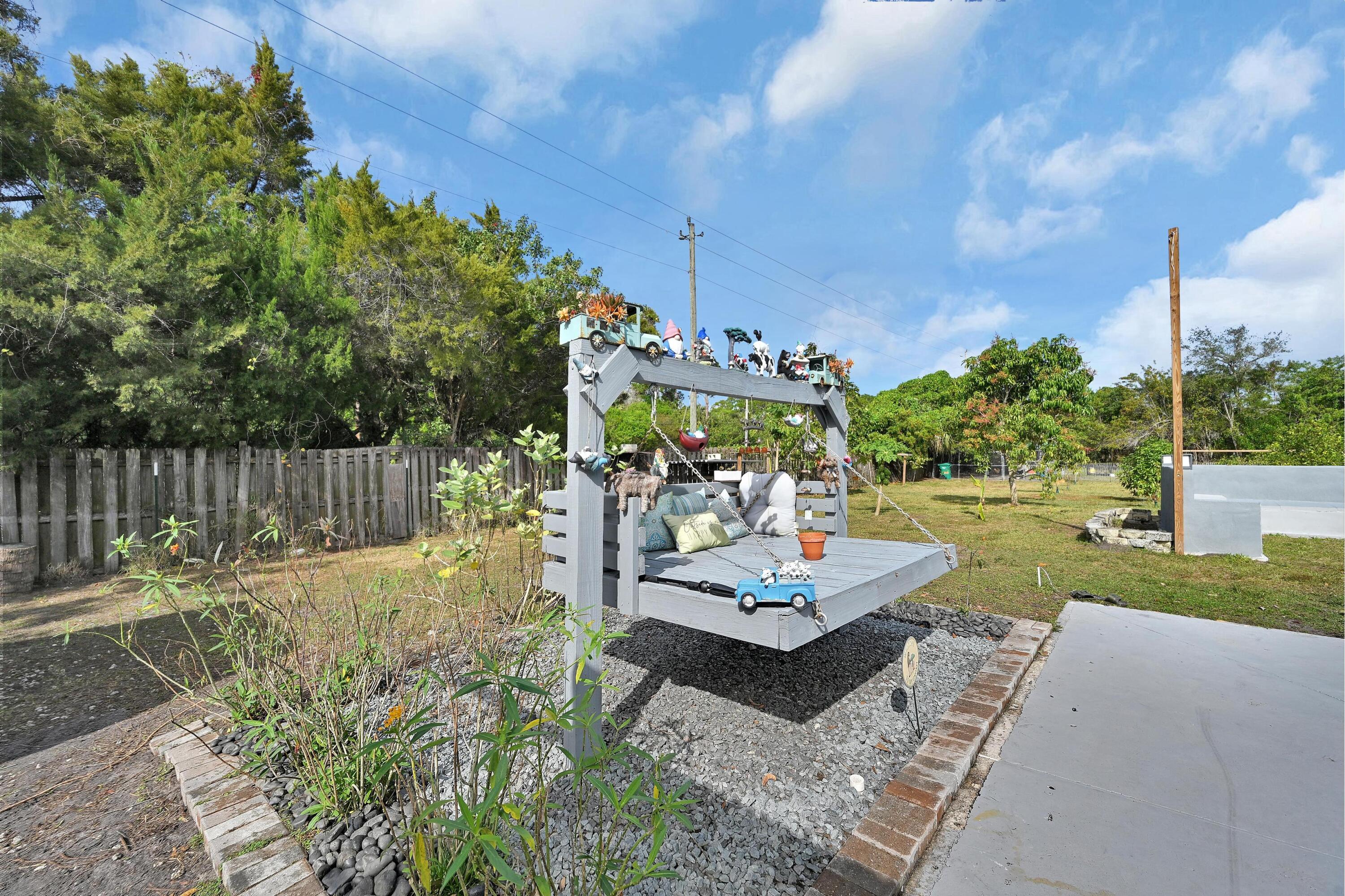 2404 Dade Road Fort Pierce, FL 34982 - Photo 34 of 61 SWING